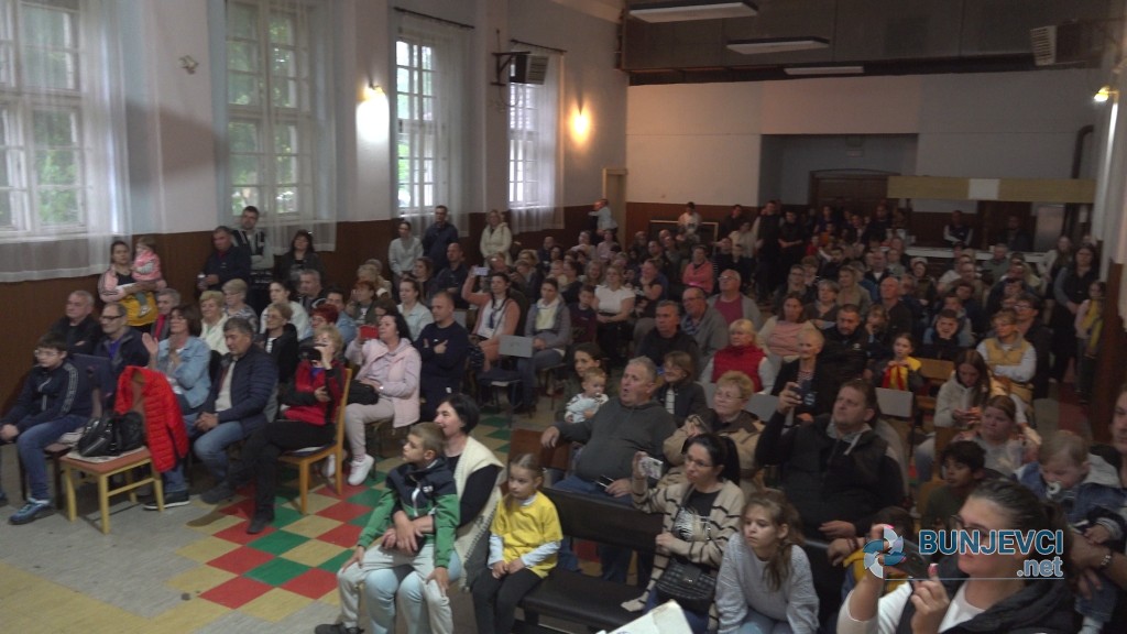 Humanitarni koncert 38
